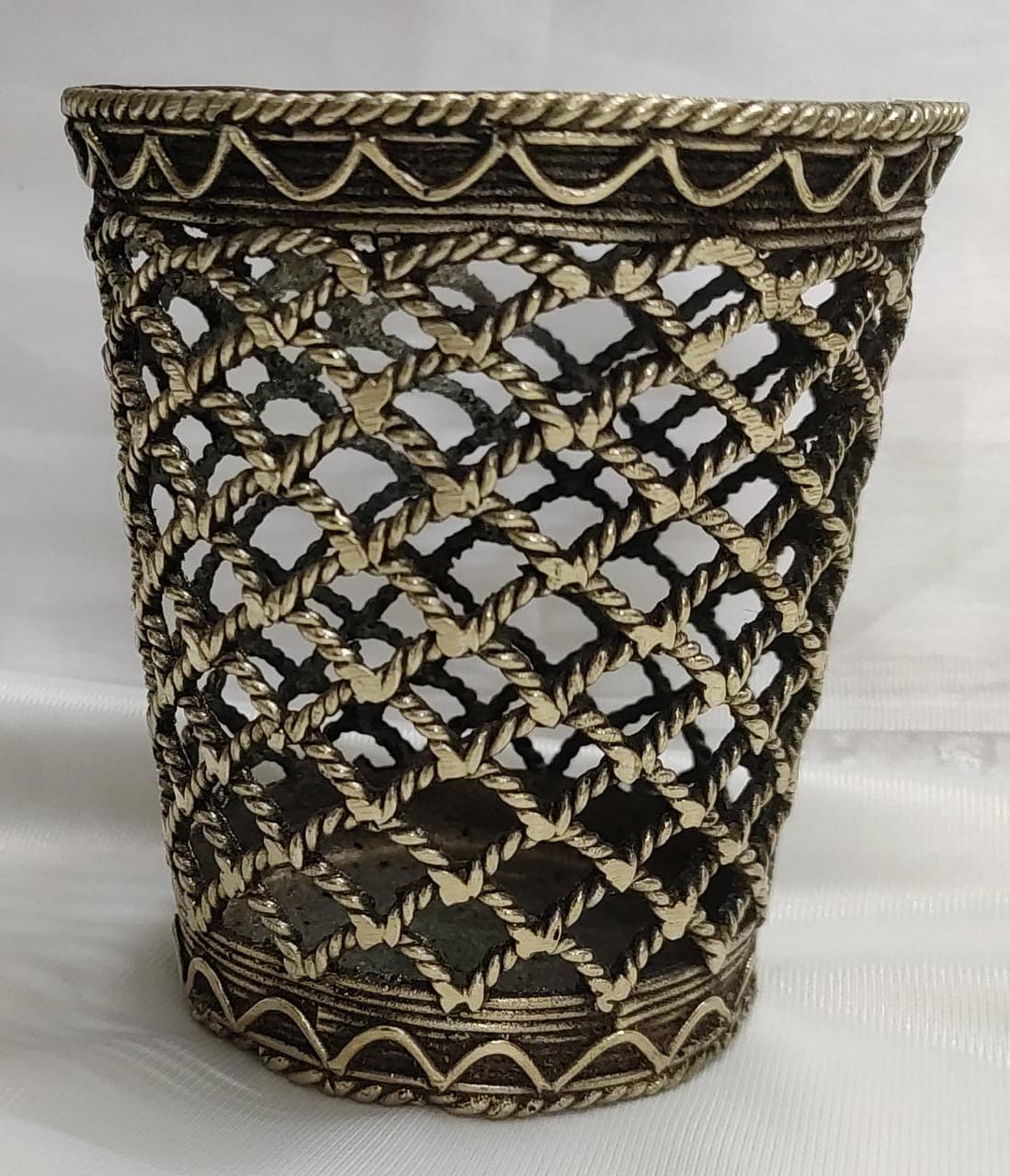 Brass nd wood pen stand 
