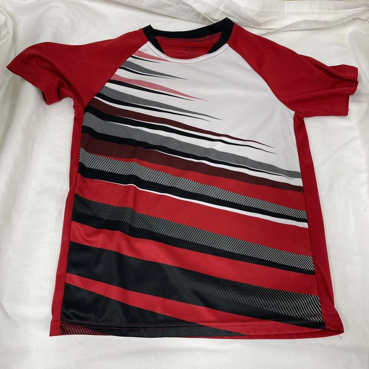 Men’s Red &amp; Black Graphic Athletic Jersey T-Shirt