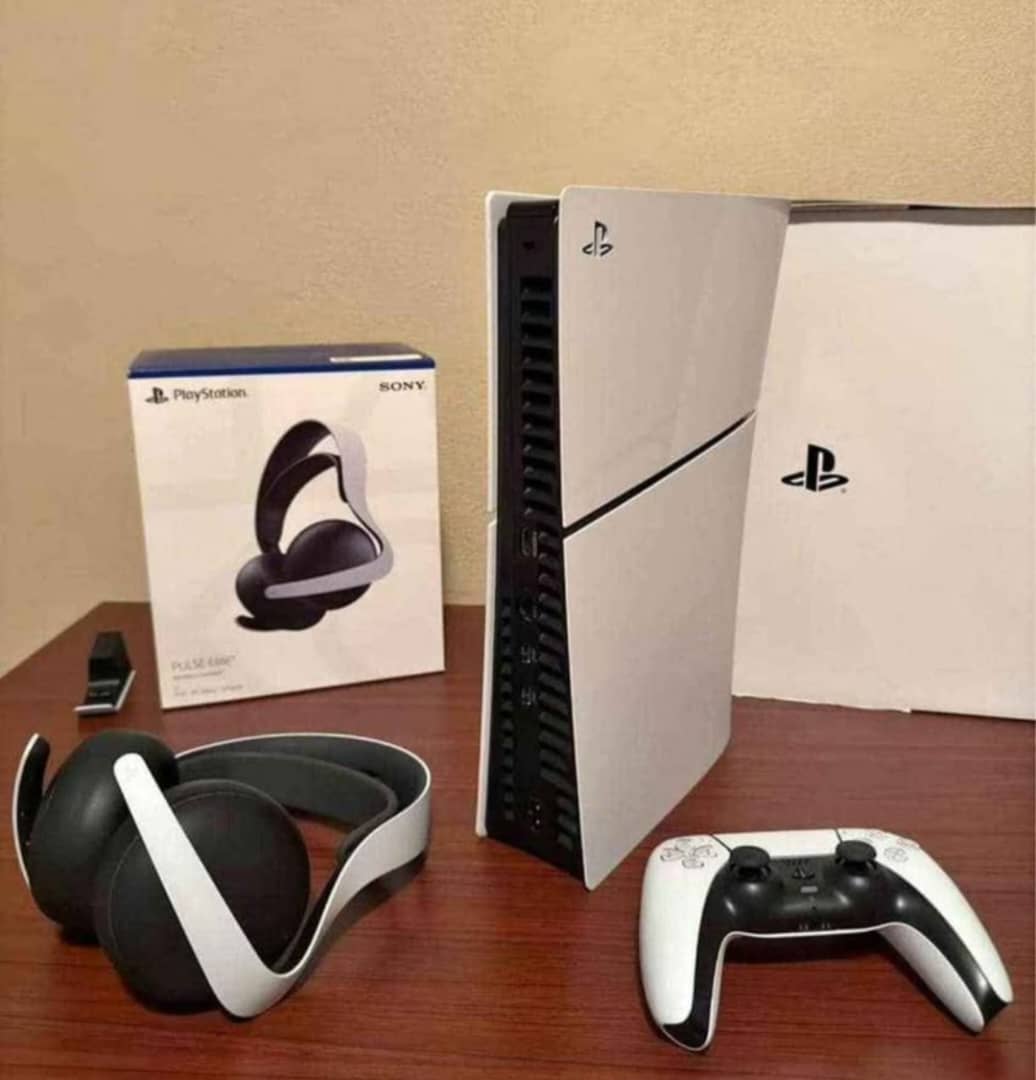 Brand New Sony Playstation Console PS5 Blu Ray Disc Edition White