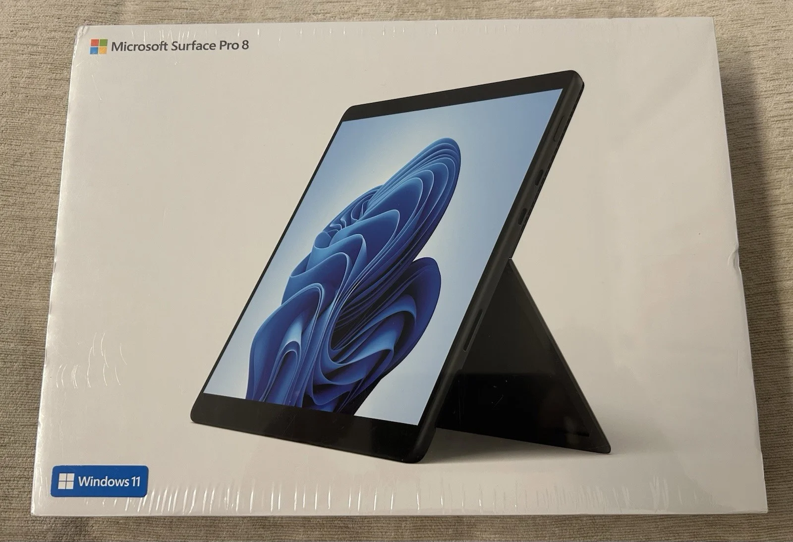 Microsoft Surface Pro 8 - i5, 8GB RAM, 256 GB SSD - 13” Touchscreen Graphite