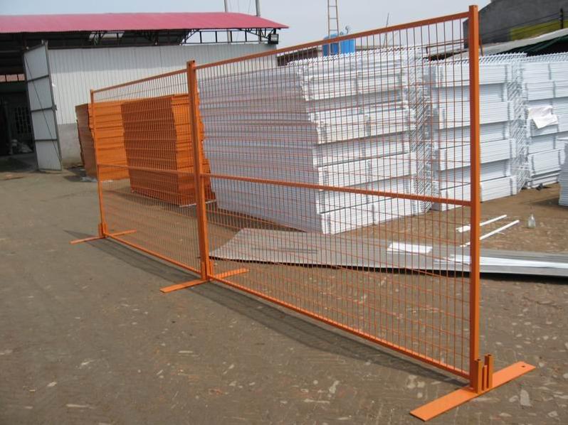 Steel Temporary Barricade Fence for Construction Sites Crowd Control for Concerts and Events Crowed Barrier Crowd Control