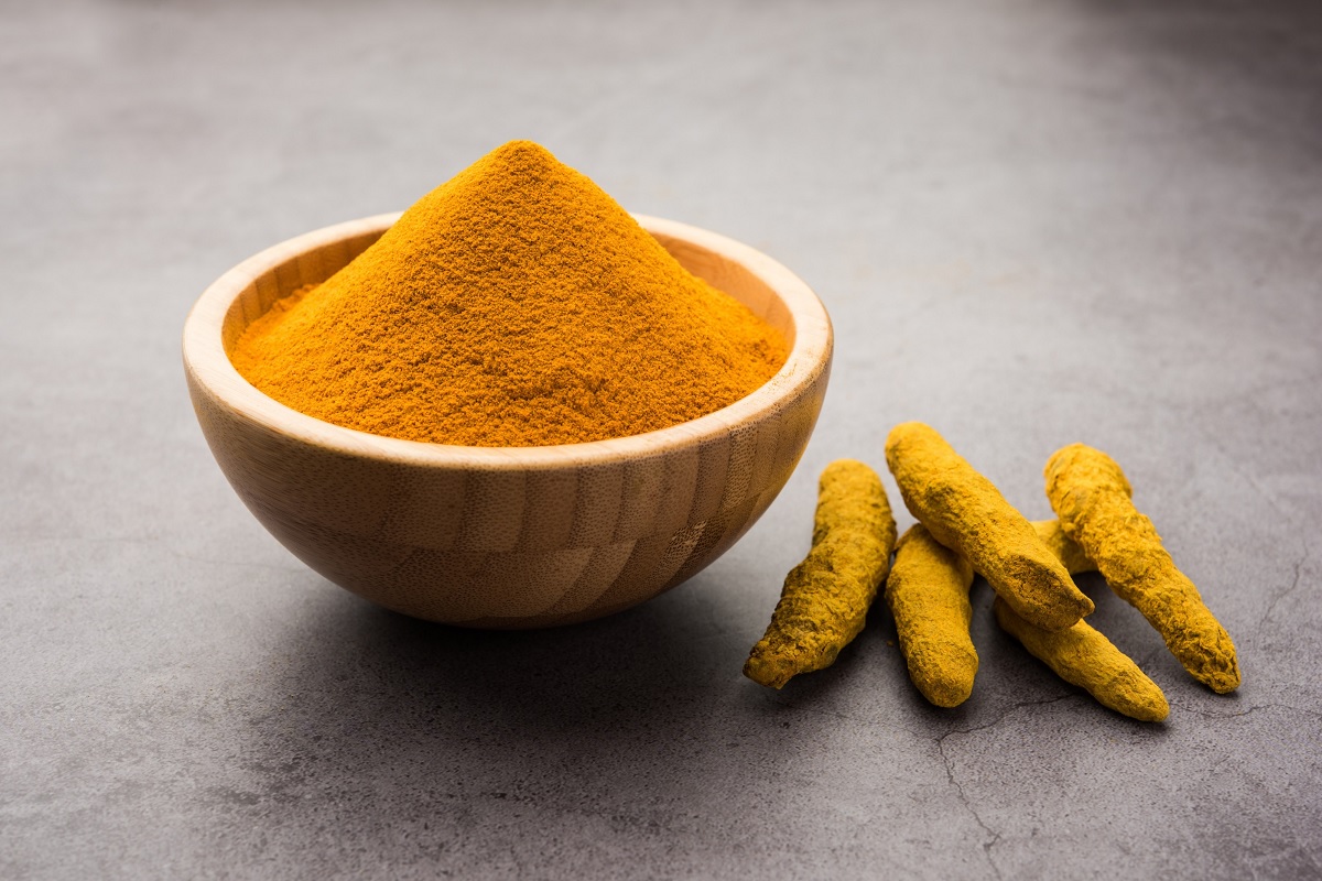 Premium Turmeric Powder (2-5% Curcumin) Export Grade